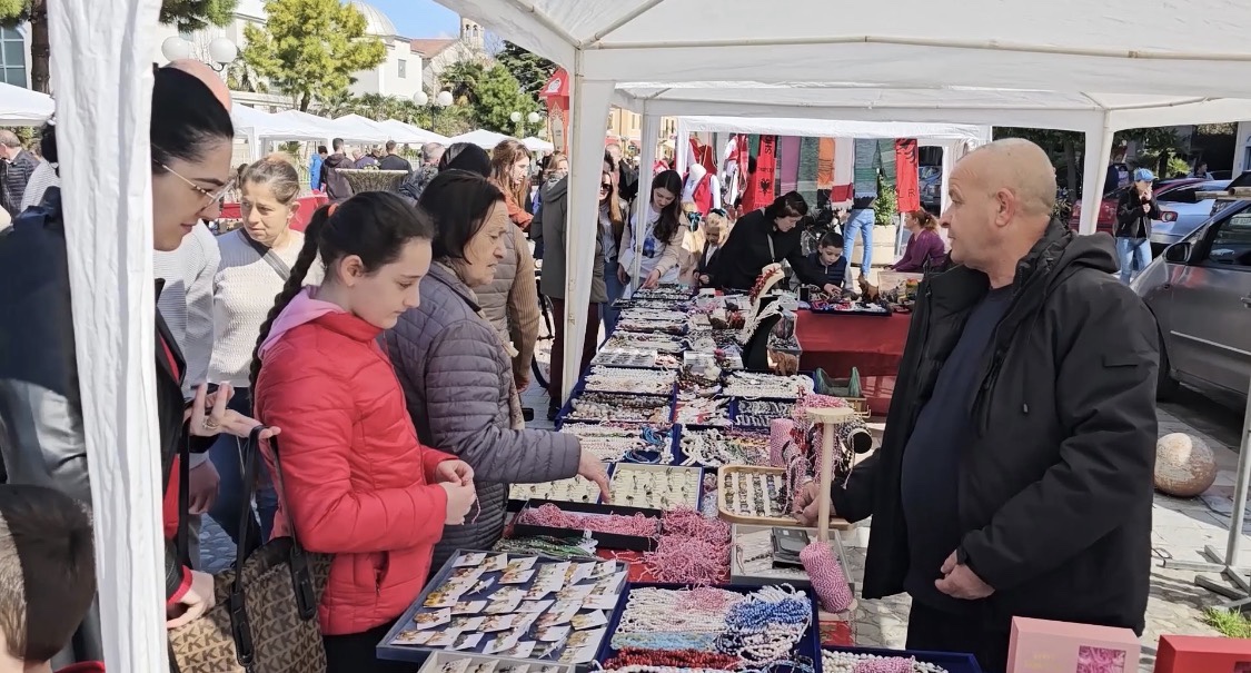 Artizanati në Shkodër/ Pasioni e mban gjallë, por kërkohet mbështetje financiare dhe promovim