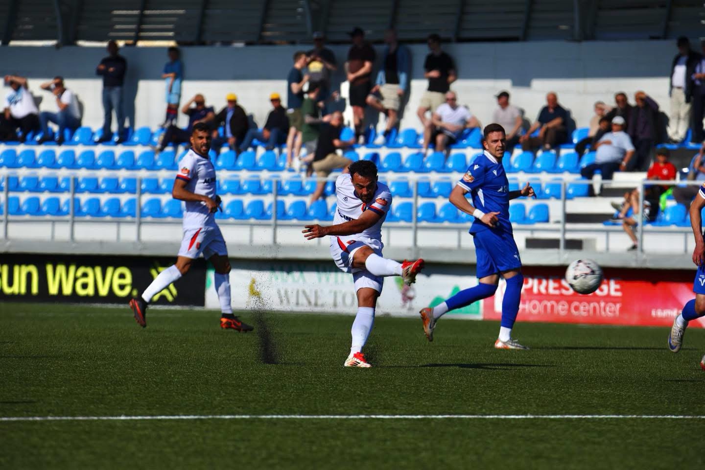 Vllaznia ruan kreun, Vora merr pikë të vlefshme në luftën për mbijetesë