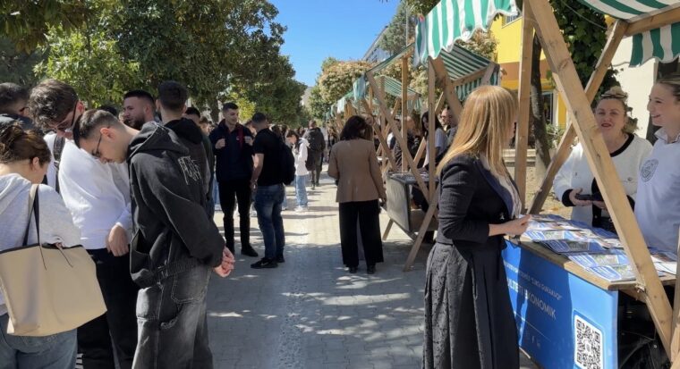 Programet e gjuhëve të huaja në UNISHK rrisin mundësitë për punësim dhe bashkëpunim ndërkombëtar